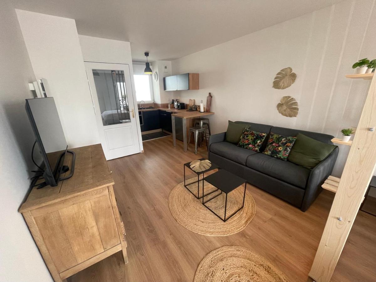 Alp Chartres - Grand Studio Avec Terrasse Et Parking Bagian luar foto