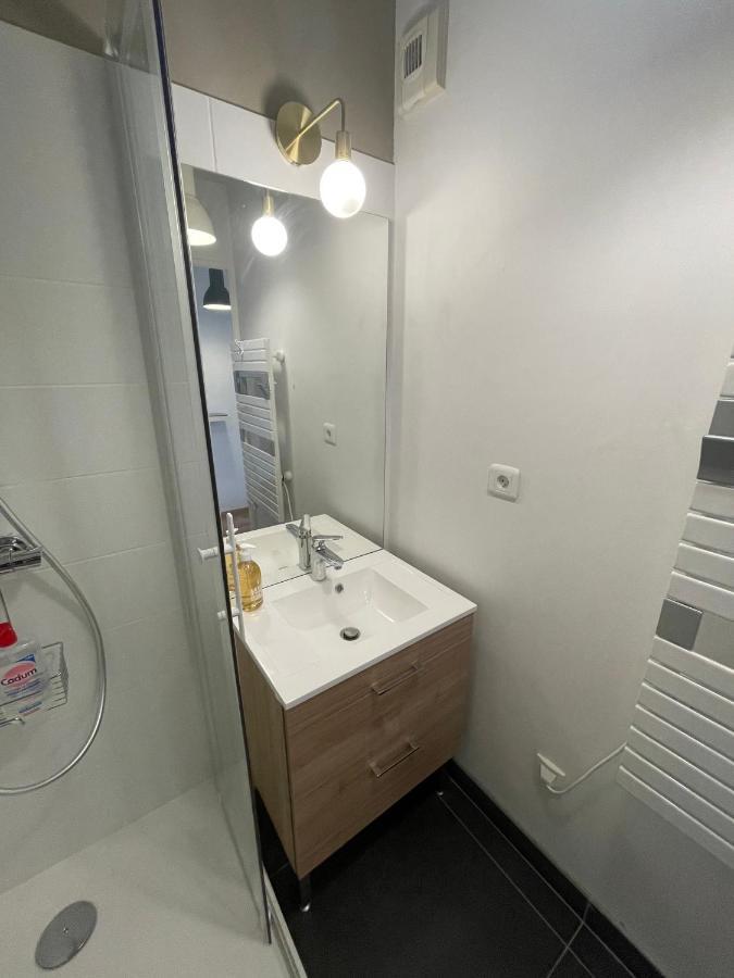 Alp Chartres - Grand Studio Avec Terrasse Et Parking Bagian luar foto