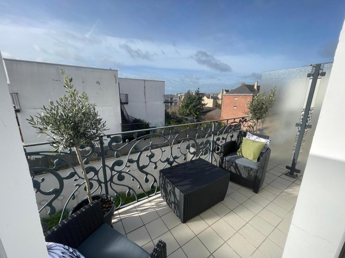 Alp Chartres - Grand Studio Avec Terrasse Et Parking Bagian luar foto